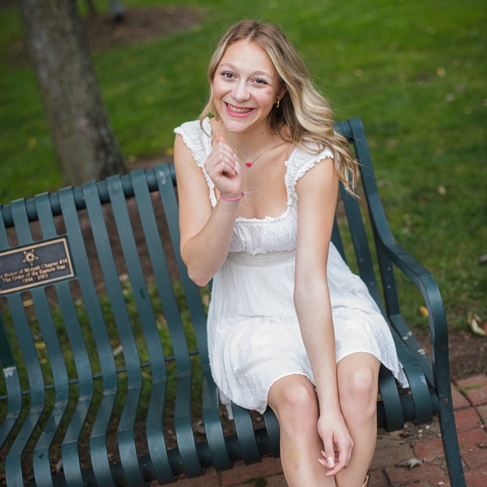 Meet your Posher, Laynee